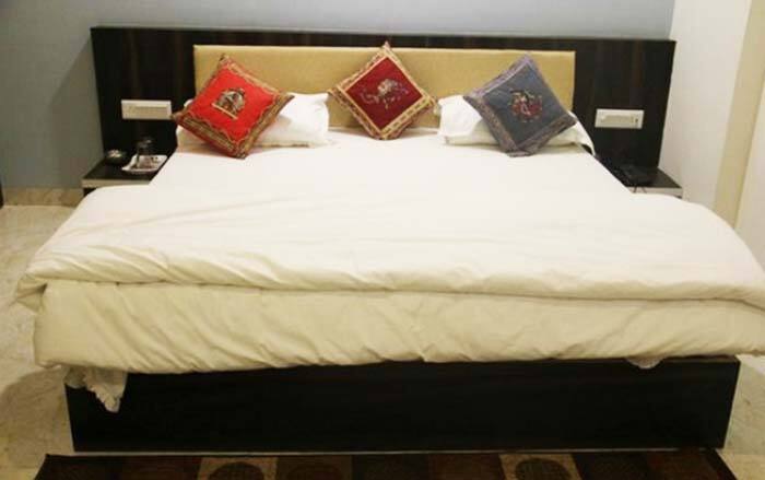 Hotel Panchratn Palace, Maheshwar 5